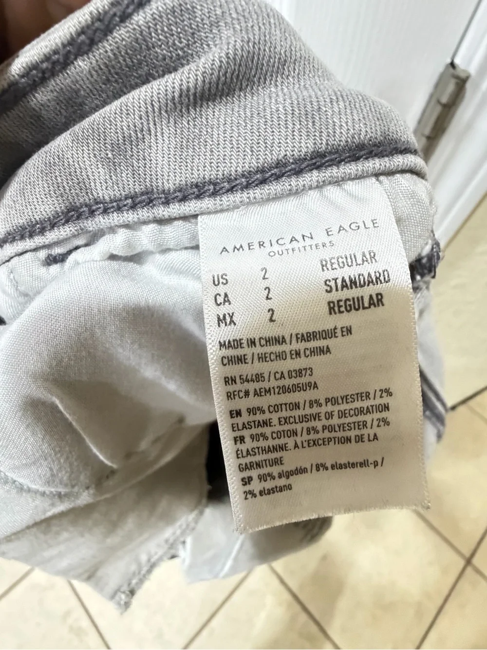 American Eagle Next Level Stretch Distressed Jeans Size 2 Color Gray